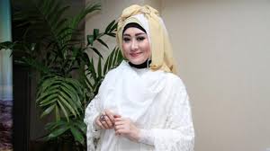 Ini adalah novel ketiga daripada suri ryana yang aku baca selepas m.a.i.d dan kimchi untuk awak. Bila Jari Jemariku Menaip Klik Pengantin Musim Salju Bab 20 Bab 21
