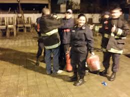 Los simulacros de incendio son importantes porque te preparan para lo que debes hacer en una emergencia real. Archivo Simulacro De Incendio Jpg Wikipedia La Enciclopedia Libre