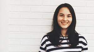 Chelsea islan mengklarifikasi bahwa benar dirinya lah yang berada pada video yang this is the behind the scene of chelsea islan after shoot in singapore for marie france bodyline. Profil Dan Biodata Chelsea Islan Lengkap Foto Agama Fakta Instagram Twitter Facebook Hai Selebriti