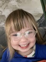 Gwen Deberry's Instagram, Twitter & Facebook