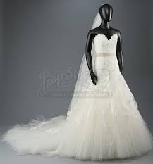 910 s los angeles st. Bella Swan S Nightmare Wedding Dress And Veil Current Price 1400