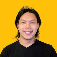 Michelle Lakin's Instagram, Twitter & Facebook