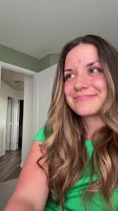 Hawk and Trowel Vs Knife