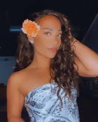 Kris Gonzalez's Instagram, Twitter & Facebook