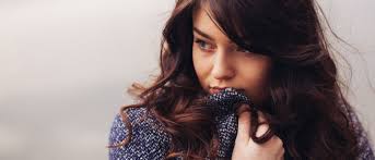 Plötzliches zittern am ganzen körper kann auf eine ernste krankheit hinweisen, es kann jedoch auch harmlose gründe haben. Tremor Ursachen Fur Zittern Am Ganzen Korper