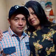 La vendedora de rosas conoció a ferney ortega, un joven de 22 años con el que quería casarse y tener los. Ferney Gonzalez Home Facebook