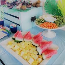 Dinosaur Party Food Table We Did An Herbivore And Carnivore Side Of The Table In 2020 Peppa Pig Birthday Party Dinosaur Birthday Party Decorations Dinosaur Party Food