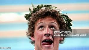 142 Laurel Ryan Photos & High Res Pictures