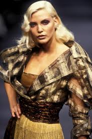 Nadja auermann und karl lagerfeld 1997 bei „wetten, dass.? bild: Nadja Auermann Photo 235 Of 244 Pics Wallpaper Photo 1101705 Theplace2