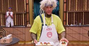 La polémica sacude a masterchef luego de la sorpresiva decisión de alex caniggia, uno de los personajes más competitivos de la cocina, de abandonar el reality. El Representante De Alex Caniggia Explico Los Motivos De Su Renuncia A Masterchef Celebrity Es Un Trabajo Muy Sacrificado Infobae