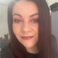 Kellie Mann's Instagram, Twitter & Facebook