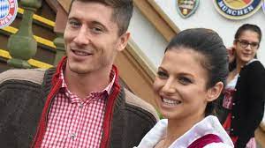 Robert lewandowski und seine frau anna erwarten wieder nachwuchs. Em 2016 Karatekampferin Anna Die Frau An Der Seite Von Robert Lewandowski Augsburger Allgemeine