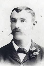 Robert Kitching's Instagram, Twitter & Facebook