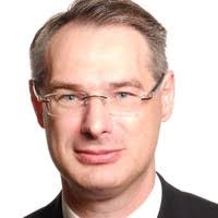 900+ "Niess" profiles