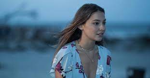 Madelyn cline (born december 21, 1997) is a talented young american actress.mainly she is an opera soap artist but has worked in many movies and shows. Who Is Madelyn Cline On Outer Banks Where You Ve Seen Her Before