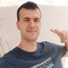 Stream Roberto Cáceres