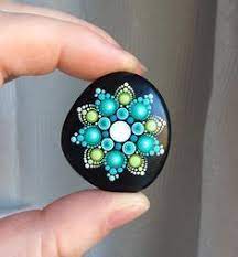 Creative Easy Rock Painting Ideas For Beginners I Love Painted Rocks Paintedrocks Stoneart Rock Painting Ideas Easy Dot Art Painting Mandala Painted Rocks