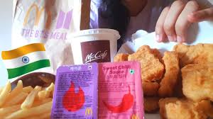 Associate director of marketing mcdonald's indonesia caroline kurniadjaja menjelaskan, menu bts meal terdiri dari 9 pcs chicken mc nugget. Mcdonalds Bts Meal Que Contiene El Menu Precio Del Combo En Mexico Y Paises Disponibles La Republica