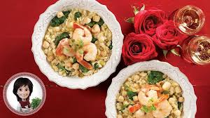 Risotto Aux Epinards Et Aux Fruits De Mer De Josee Di Stasio Recipe Seafood Risotto Risotto Recipes Risotto