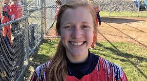 Emily Evers's Instagram, Twitter & Facebook