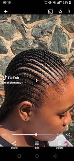 Who can do straightback with exact small lines?