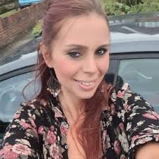 linda crosbie (@elseesee)