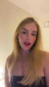 Samantha Leffler's Instagram, Twitter & Facebook