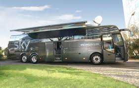 The Super Impressive Team Sky Bus Http Www Goskyride Com Cycling Team Pro Cycling Cycling