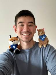 Which Metamate rocks the scarf better: