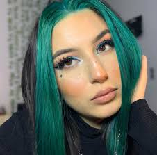 Wear old or protective clothing. Pin By Klaudis Wyzykowska On Takk Generalnie Wloski Hahah Dye My Hair Hair Inspo Color Hairdo