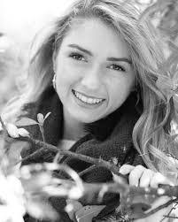 Mallory Farris's Instagram, Twitter & Facebook