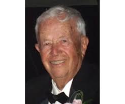 Stanley Lore Obituary (1912-08-25