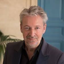 Éric Reinhardt : podcasts et actualités