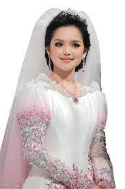 Alhamdulilah.kahwin dah pengasuh aafiyah yang cantik tu. Siti Nurhaliza Siti Nurhaliza Fashion Bride