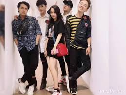 Nhỏ lớp trưởng phát sóng lúc 19h thứ tư và thứ bảy hằng tuần trên kênh youtube la la. Tá»•ng Há»£p Nhá»¯ng Bá»©c áº£nh Cá»§a Tuáº¥n Anh Truc Anh Kiá»u Ngan Anh DÅ©ng Trong Phim E Nhá» Lá»›p TrÆ°á»Ÿng Youtube