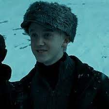 Pin By Grace On Cute Boiss Draco Malfoy Hot Draco Malfoy Draco Malfoy Aesthetic