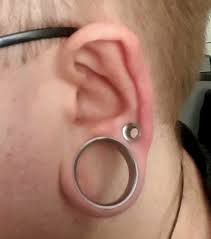 Find out what makes this special diamond cut loved by many. What Are Those Gauge Piercing Earrings Are Called Where It Only Goes Around The Edges Of The Piercing Inside Your Ear And There S A Hole Through The Middle Quora