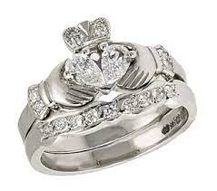 Engagement Rings From Around The World Claddagh Ring Wedding Celtic Wedding Rings Wedding Ring Sets
