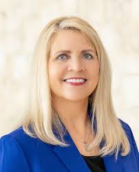 Felicia Hayes's Instagram, Twitter & Facebook