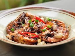 Udang dan kentang goreng dadu adalah pasangan nikmat untuk dimasak sambal goreng. Resepi Udang Goreng Asam Ala Nyonya