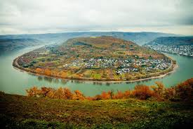Rheinschleife Boppard Im Herbst Tolle Reiseziele Boppard Boppard Germany