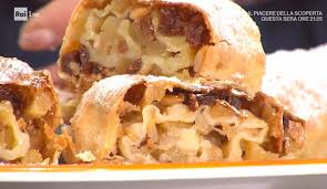 Generalità, cenni storici e composizione del dolce tradizionale nordico. E Sempre Mezzogiorno Ricetta Strudel Di Mele Tradizionale Di Barbara De Nigris