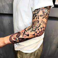 Elbow tattoos take the art of inking to its extreme. Traditional Tattoo On Instagram Tattoo By Mariobernarditatuero Traditi Traditional Tattoo Traditional Tattoo Sleeve Traditional Tattoo Arm