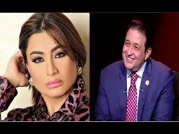 افتريت في بلع الفيتامينات (فيديو). Ù‡ÙŠ Ù…Ø´ ÙÙˆØ¶Ù‰ Ù…ÙƒØ§Ù„Ù…Ø© Ù…Ù† Ø´Ù‚ÙŠÙ‚ Ø§Ù„Ø¥Ø¹Ù„Ø§Ù…ÙŠØ© Ø¨Ø³Ù…Ø© ÙˆÙ‡Ø¨Ø© ØªØ¬Ø¹Ù„Ù‡Ø§ ÙÙŠ Ø°Ù‡ÙˆÙ„ Ø´Ø¯ÙŠØ¯ Ø¨Ø³Ø¨Ø¨ Ø§Ù„Ø³Ø±Ø·Ø§Ù† ÙˆØªØªØ£Ø«Ø± Ø¨Ø´Ø¯Ø© Youtube