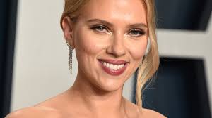 So hulk may have brought her back with the stone but did not realize it. Mcu Why Scarlett Johansson Didn T Want Black Widow To Receive This Sendoff In Avengers Endgame