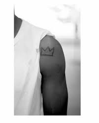 Tengo el honor de de formar parte diferentes pro team como tatuador patrocinado y artista para aquellas. Ydyaetdtpmrfum