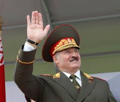 Lukaschenko hat in minsk einen dialog sogar mit seinen erbittertsten gegner begonnen, aber anstatt sich zu freuen, weil das ja angeblich ihr ziel war, hat die angebliche wahlsiegerin tichanovskaja mit einem ultimatum geantwortet. Weissrussland Lukaschenko Sohn Bei Der Uno Der Kleine Diktator Der Spiegel
