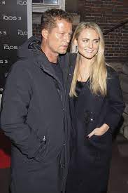 Til schweiger und die frauen neue frau an seiner seite: Til Schweiger Zeigt Neue 22 Jahre Jungere Freundin
