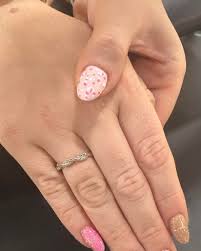 Emily has openings Friday 1-3 and Saturday 10-3!!