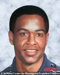 Mother and her son, 33, are reunited after he was abducted by his father  more than 30 years ago